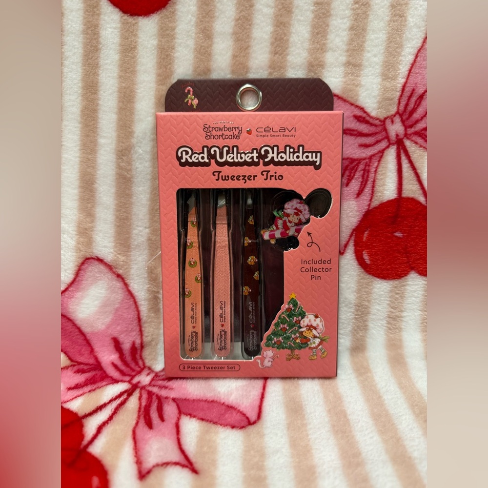 Strawberry Shortcake Holiday Red Velvet Tweezer Trio